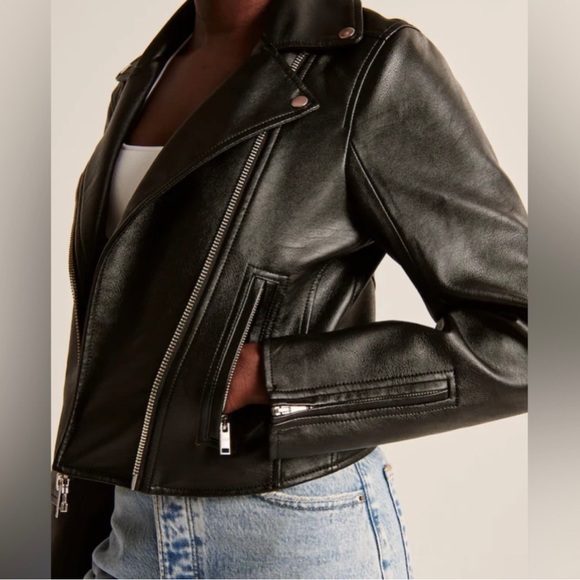 Abercrombie & Fitch Vegan Leather Jacket Cropped - Picture 2 of 9